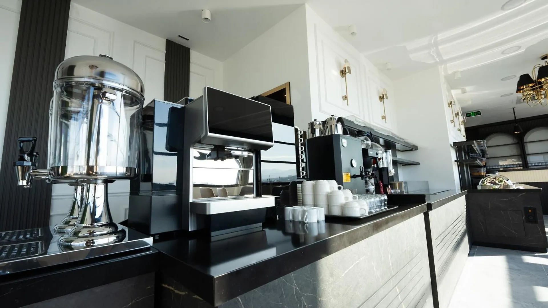 Alion Hotel Измир
